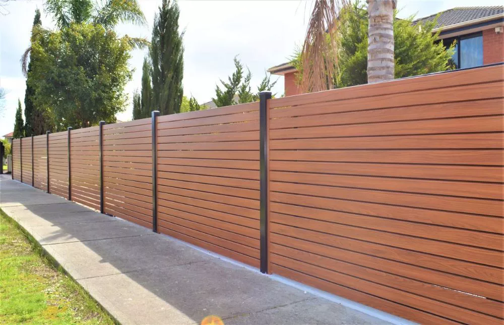 vilagosbarna famintas aluminium kerites otthonra